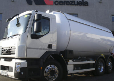 Autocisterna 3 ejes fija para el transporte y distribución de GLP