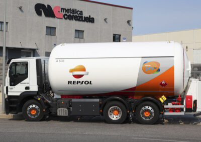 Autocisterna 3 ejes fija para el transporte y distribución de GLP