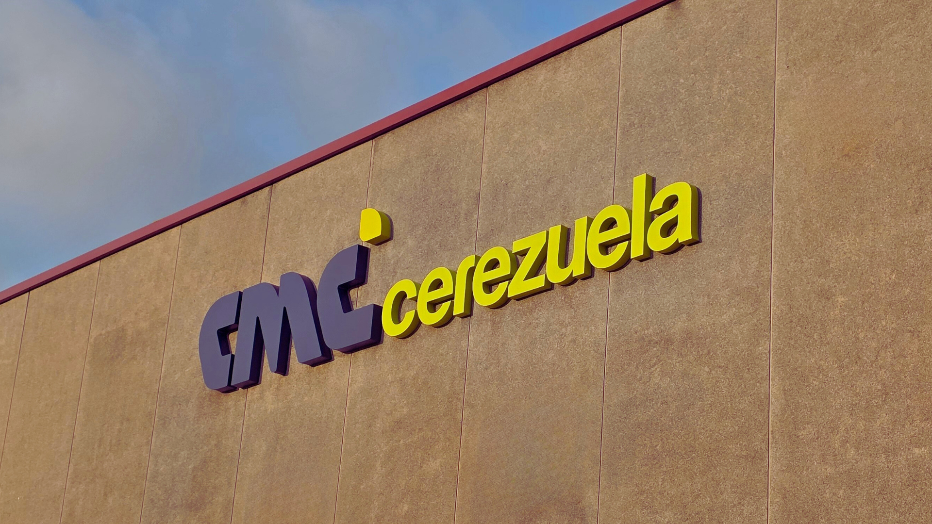fachada la empresa cmc cerezuela